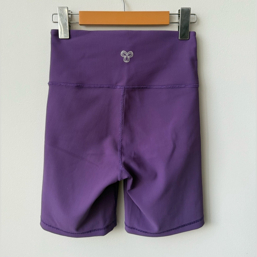 TNA Rib Atmosphere Hi-Rise Short - Picture 2 of 6